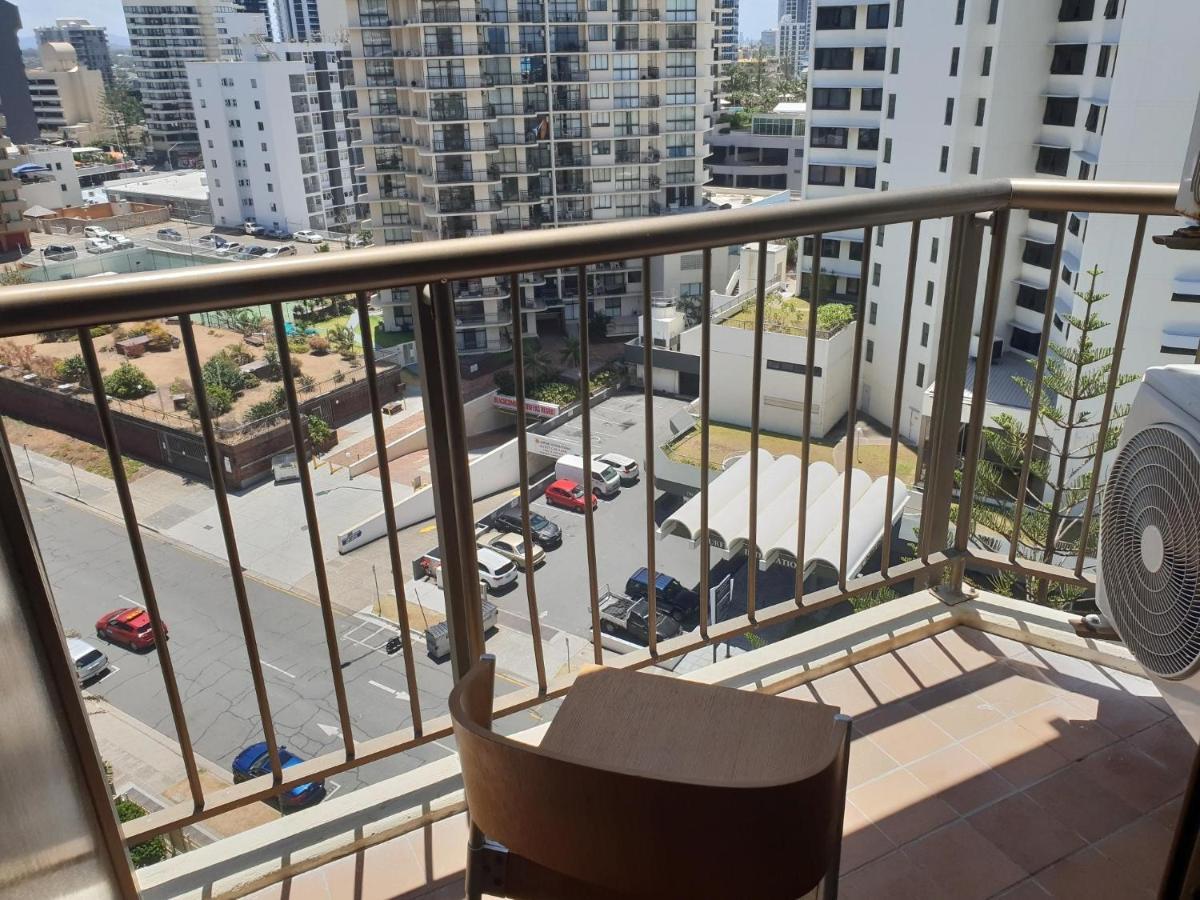 Surfers Holiday Apartments ゴールドコースト エクステリア 写真