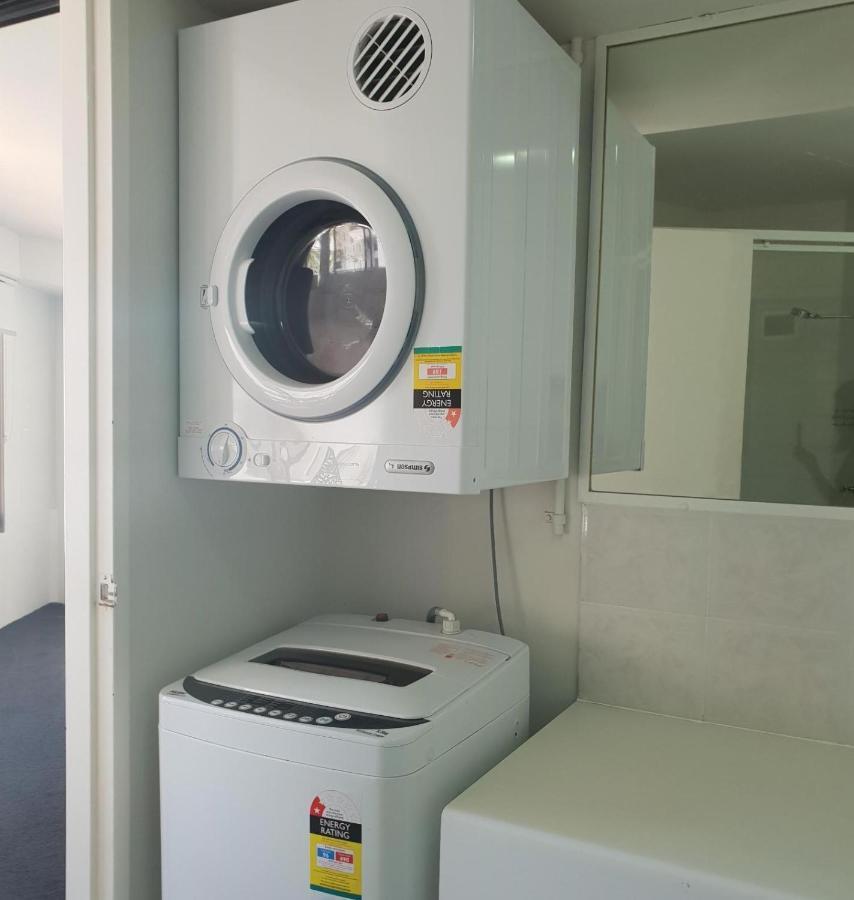 Surfers Holiday Apartments ゴールドコースト エクステリア 写真