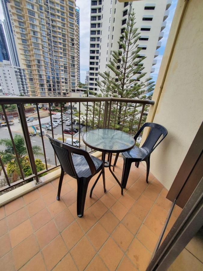 Surfers Holiday Apartments ゴールドコースト エクステリア 写真
