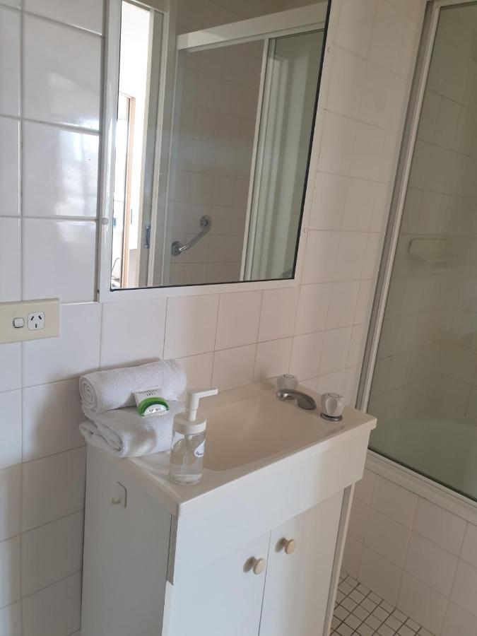 Surfers Holiday Apartments ゴールドコースト エクステリア 写真